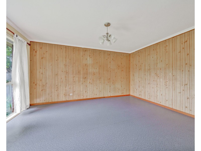 24 Cochrane Street, Cranbourne VIC 3977