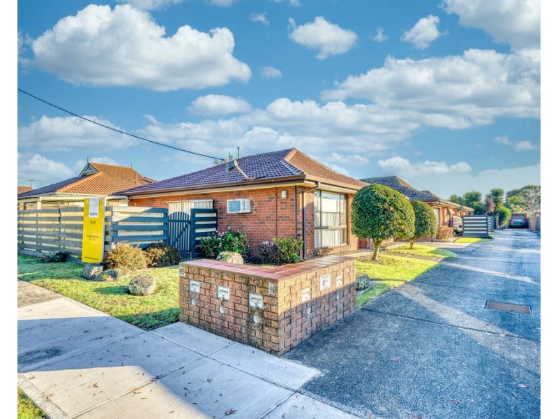 1/19 Lyall Street, Cranbourne VIC 3977