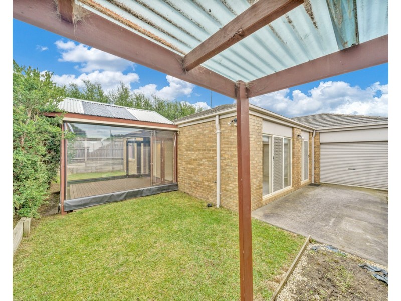2/278 Narre Warren Road, Cranbourne East VIC 3977