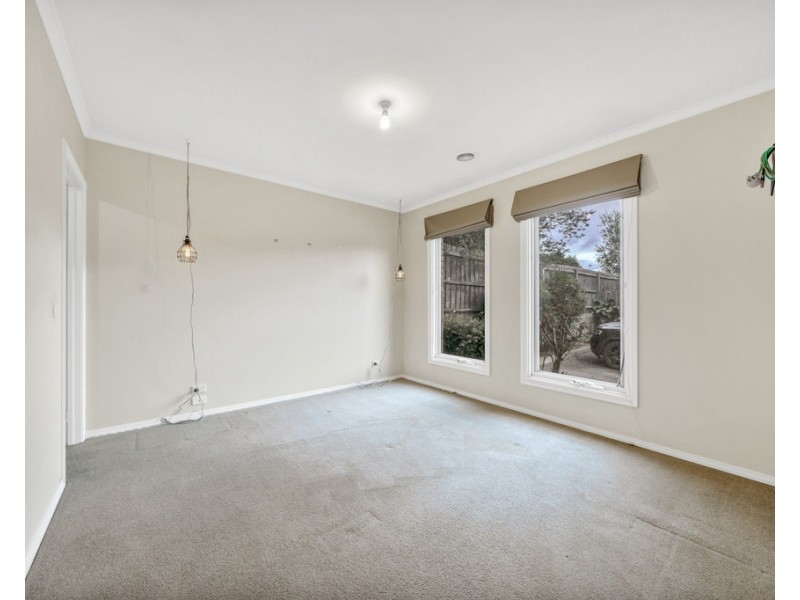 2/278 Narre Warren Road, Cranbourne East VIC 3977