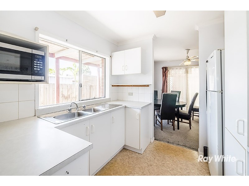 11 Orlit Close, Cranbourne North VIC 3977