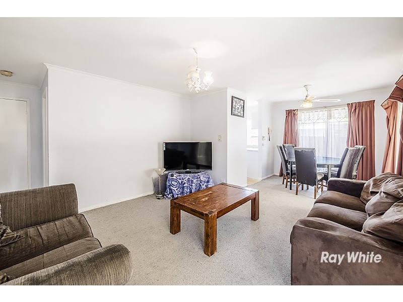 11 Orlit Close, Cranbourne North VIC 3977