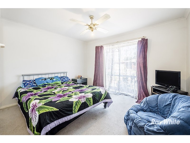 11 Orlit Close, Cranbourne North VIC 3977