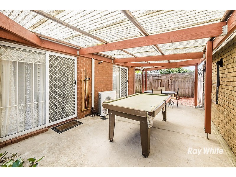 11 Orlit Close, Cranbourne North VIC 3977