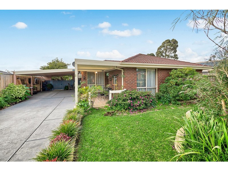 36 Willora Crescent, Cranbourne West VIC 3977