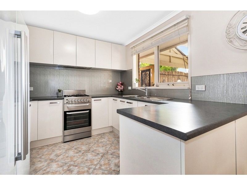 36 Willora Crescent, Cranbourne West VIC 3977