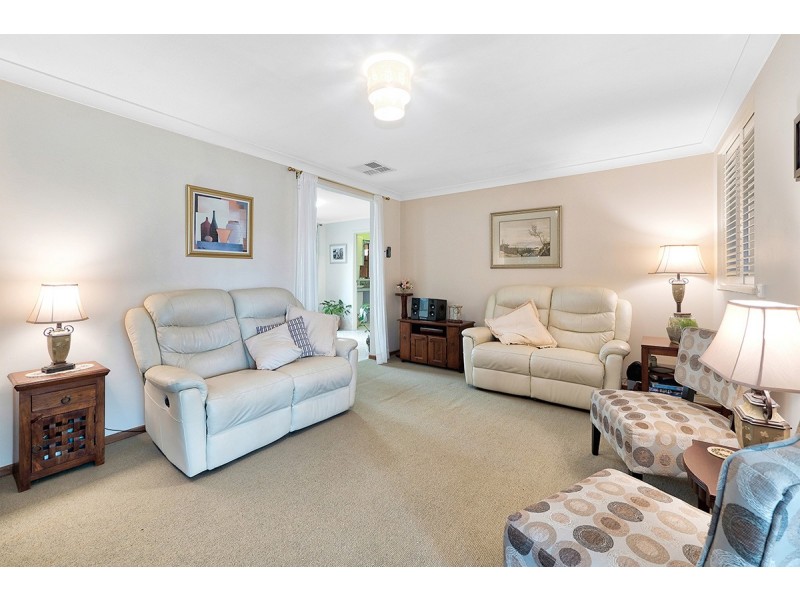 36 Willora Crescent, Cranbourne West VIC 3977