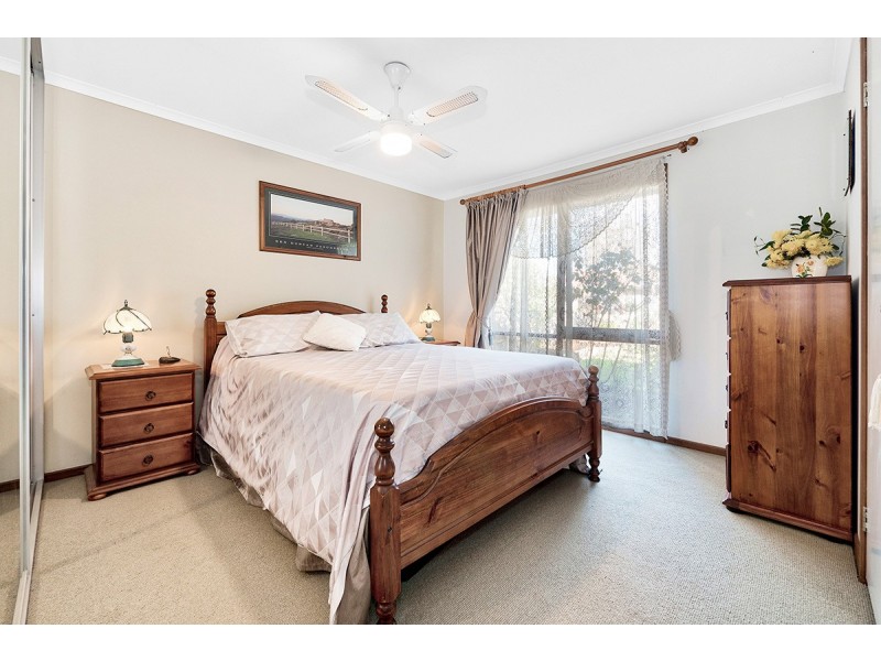36 Willora Crescent, Cranbourne West VIC 3977