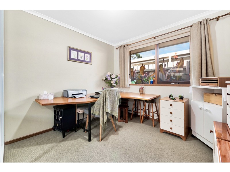 36 Willora Crescent, Cranbourne West VIC 3977