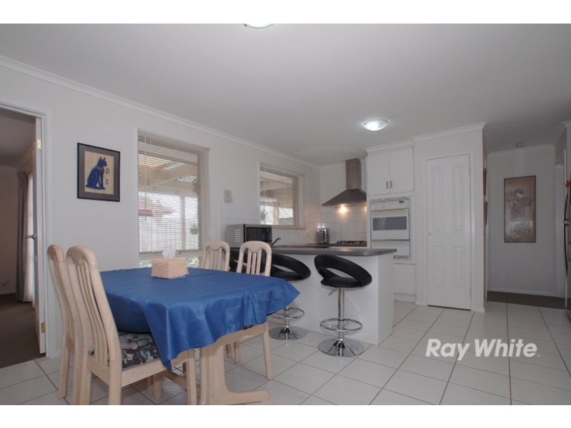 134 Courtenay Avenue, Cranbourne North VIC 3977