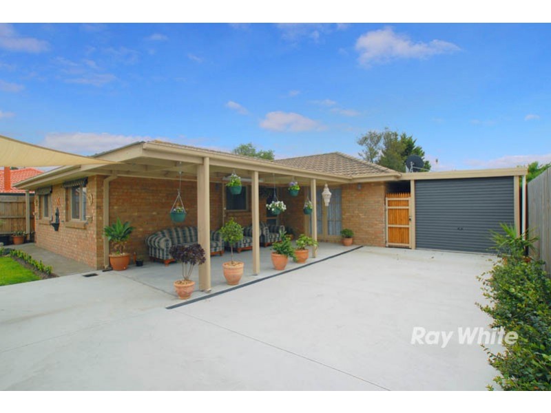 134 Courtenay Avenue, Cranbourne North VIC 3977