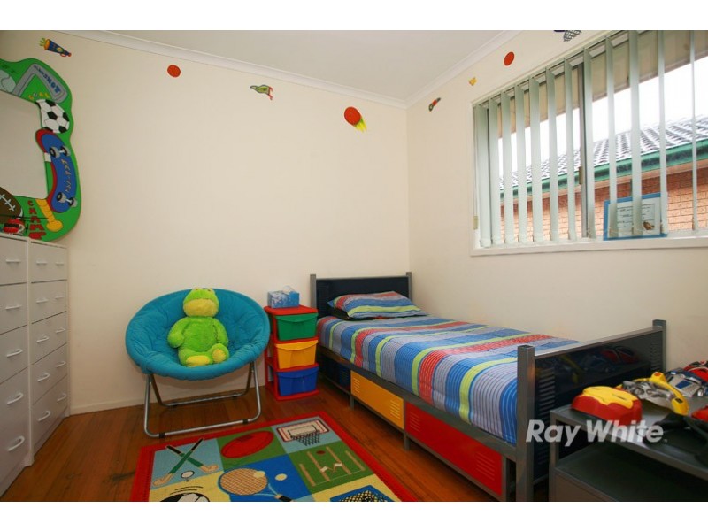 9 Cranbourne Drive, Cranbourne VIC 3977