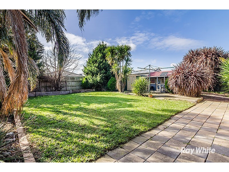 12 Nerrena Rise, Cranbourne West VIC 3977