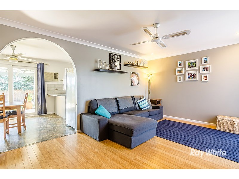1 Caroline Crescent, Cranbourne West VIC 3977