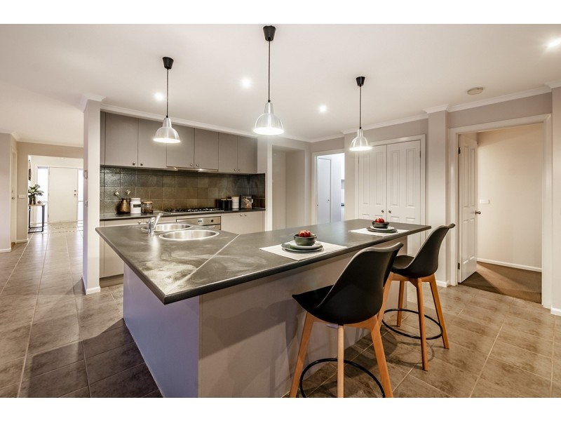 123 Aylmer Road, Lyndhurst VIC 3975