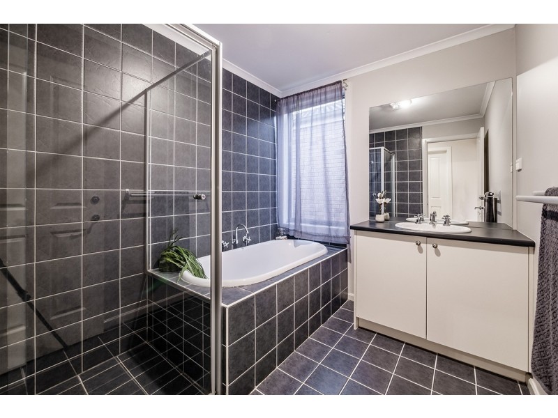 123 Aylmer Road, Lyndhurst VIC 3975