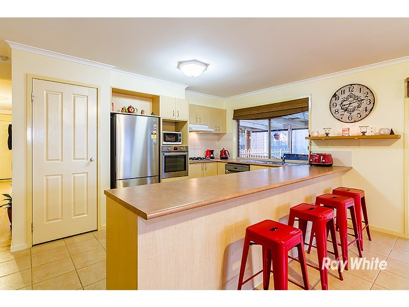 102 Harrington Drive, Narre Warren South VIC 3805
