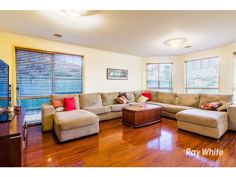 102 Harrington Drive, Narre Warren South VIC 3805
