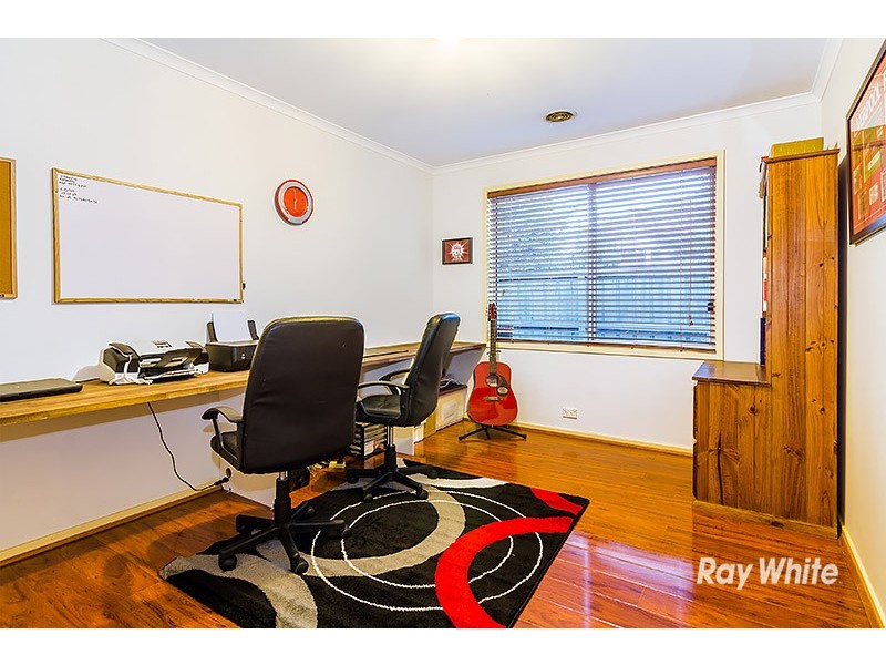 102 Harrington Drive, Narre Warren South VIC 3805