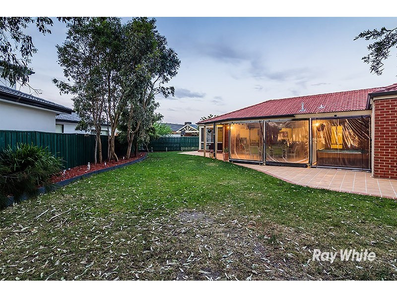 102 Harrington Drive, Narre Warren South VIC 3805