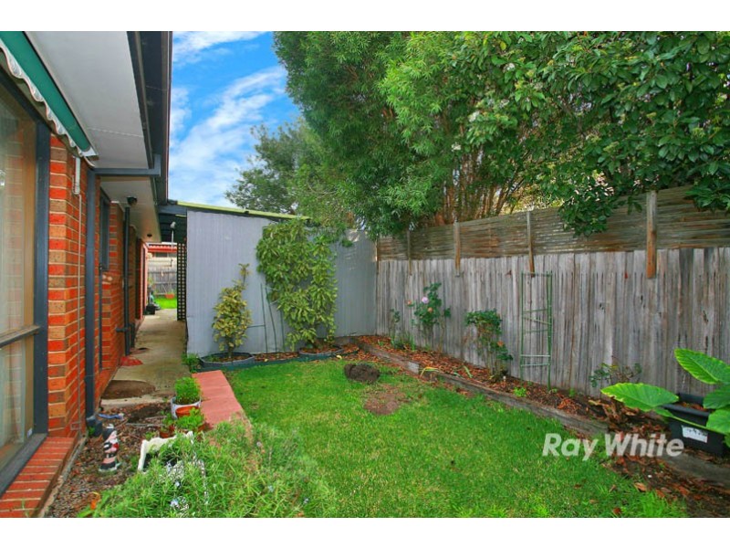 153 Monahans Road, Cranbourne West VIC 3977