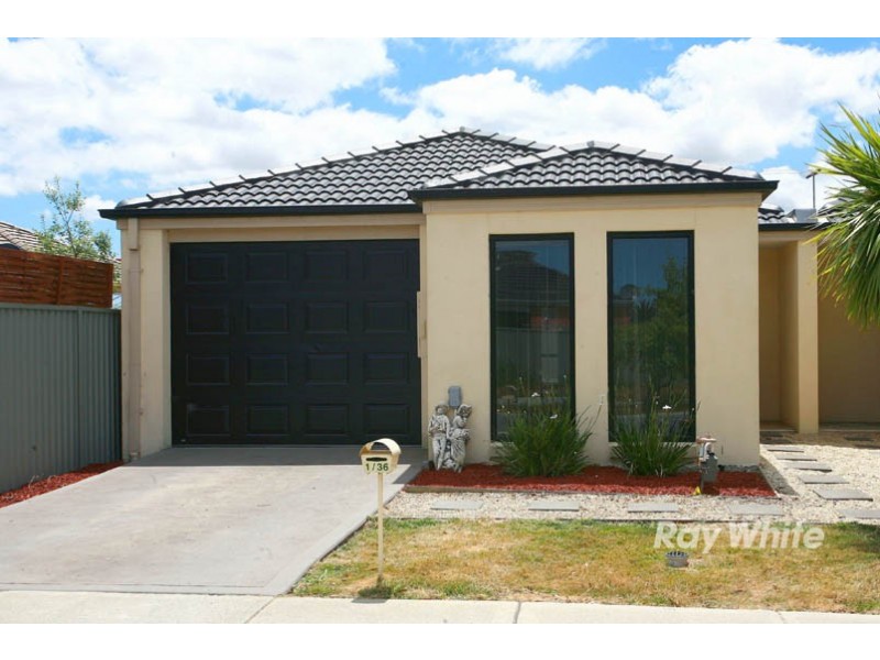 1/36 Greenaway Terrace, Cranbourne East VIC 3977