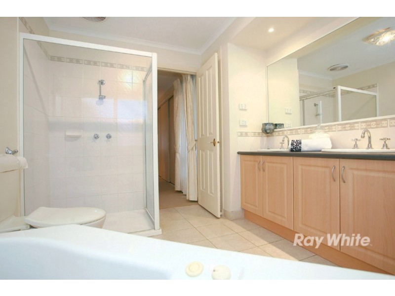 116 Aylmer Road, Lyndhurst VIC 3975