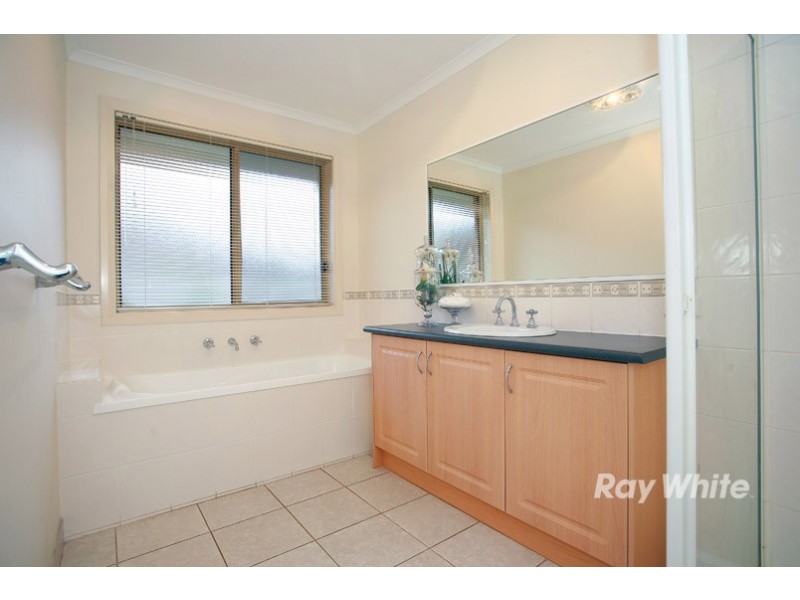 116 Aylmer Road, Lyndhurst VIC 3975