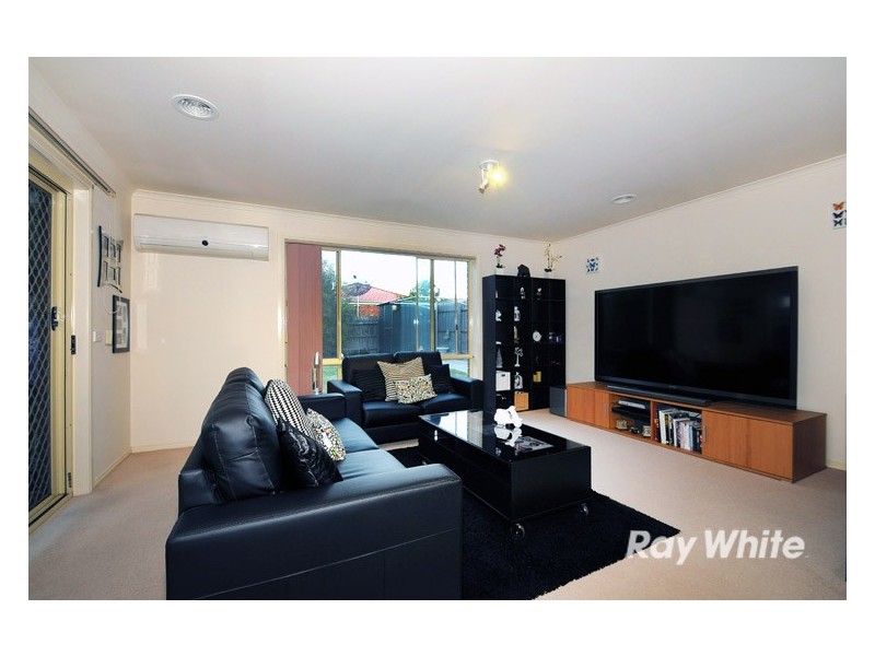 10a Providence Drive, Cranbourne West VIC 3977