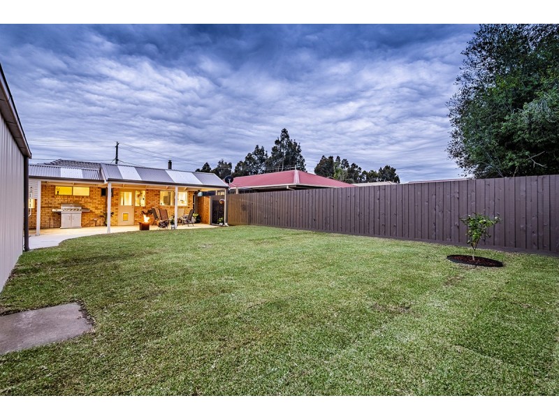 16 Allemby Drive, Cranbourne West VIC 3977