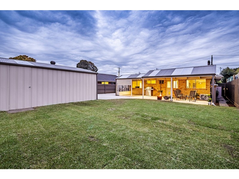 16 Allemby Drive, Cranbourne West VIC 3977