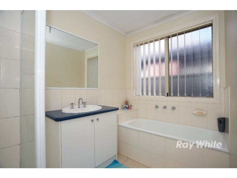 19 Archers Field Drive, Cranbourne East VIC 3977