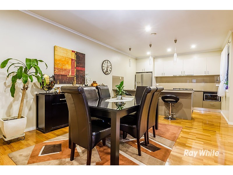 6 Aspendale place, Lyndhurst VIC 3975