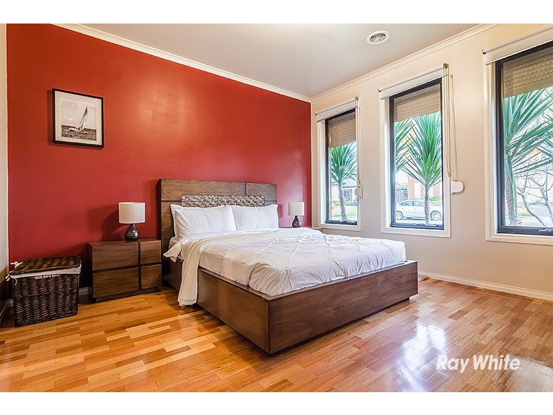 6 Aspendale place, Lyndhurst VIC 3975