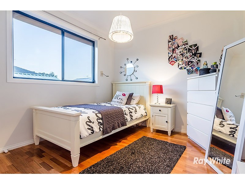 6 Aspendale place, Lyndhurst VIC 3975