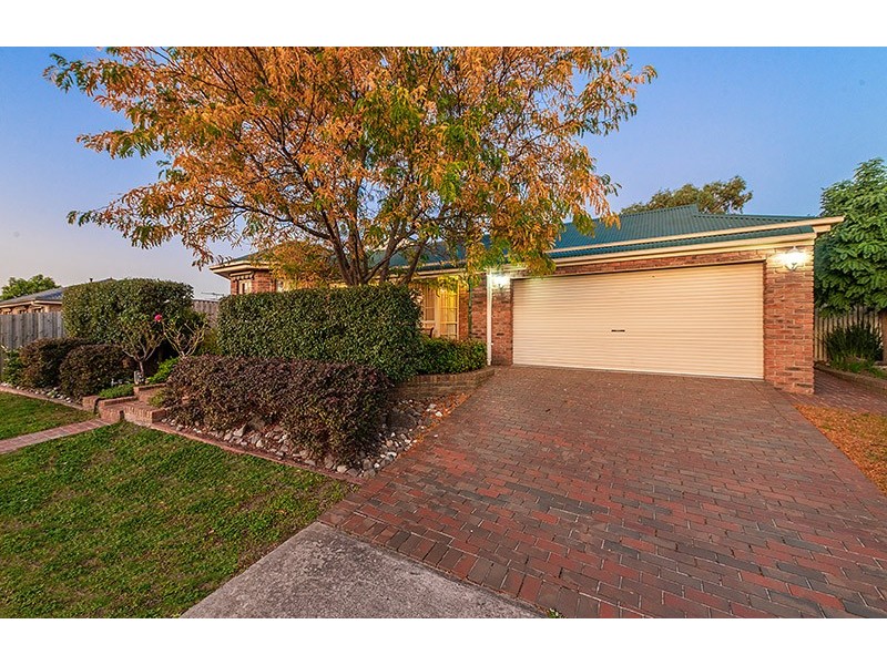 7 Balsam Court, Cranbourne North VIC 3977