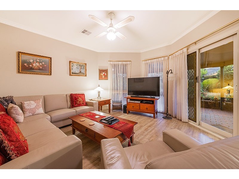 7 Balsam Court, Cranbourne North VIC 3977