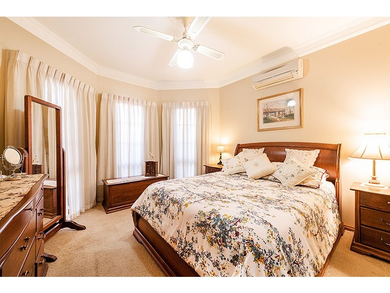 7 Balsam Court, Cranbourne North VIC 3977