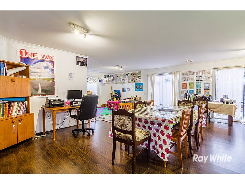 18 Baltic Way, Cranbourne West VIC 3977