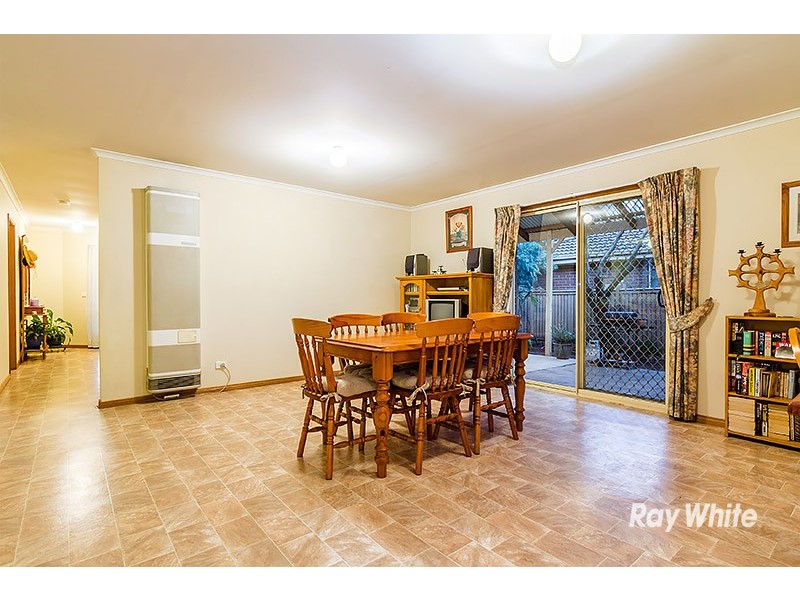 4 Banyalla Drive, Cranbourne West VIC 3977