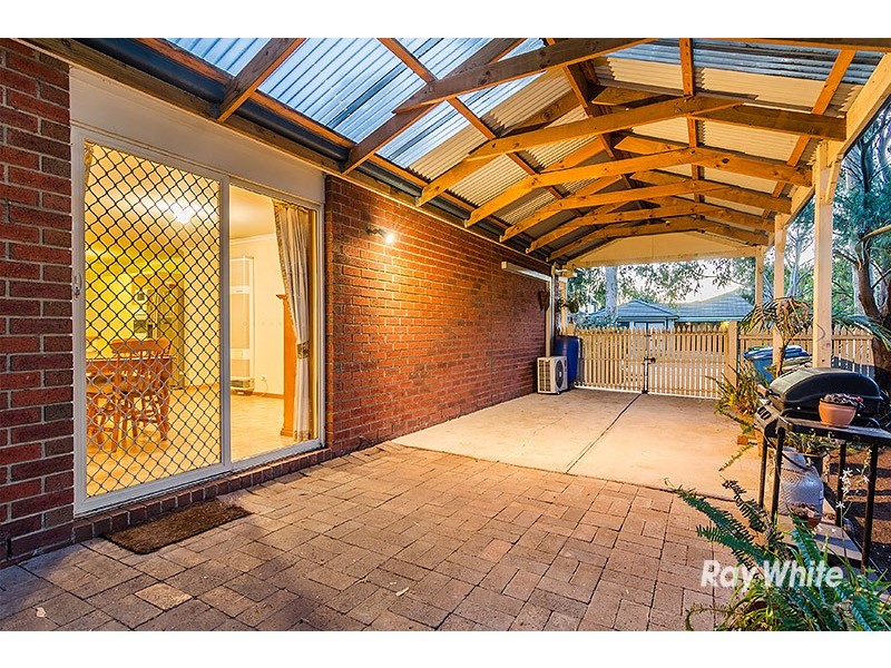 4 Banyalla Drive, Cranbourne West VIC 3977