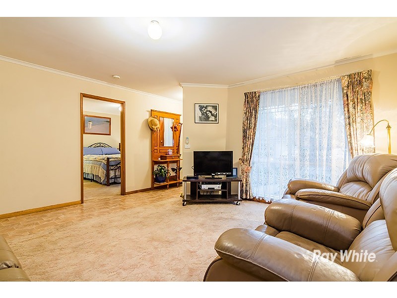 4 Banyalla Drive, Cranbourne West VIC 3977