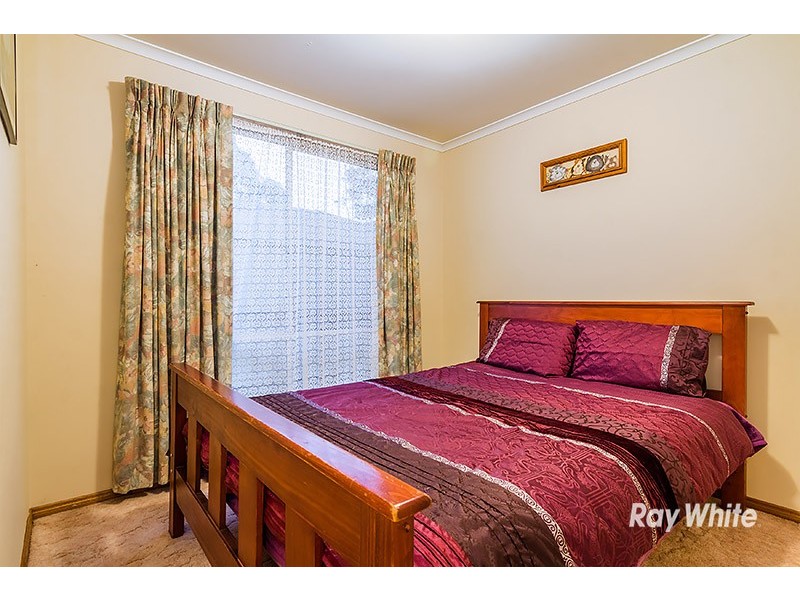 4 Banyalla Drive, Cranbourne West VIC 3977