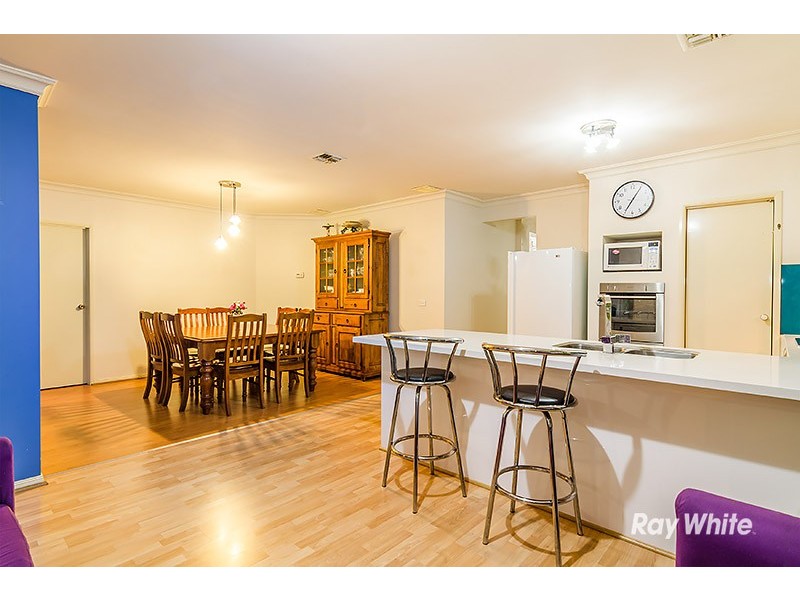 46 Banyalla Drive, Cranbourne West VIC 3977