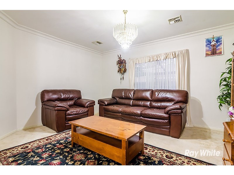 46 Banyalla Drive, Cranbourne West VIC 3977