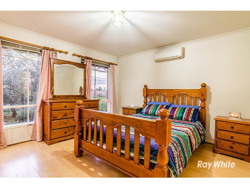 46 Banyalla Drive, Cranbourne West VIC 3977