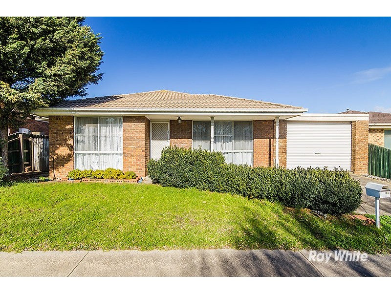 34 Bates Street, Cranbourne West VIC 3977