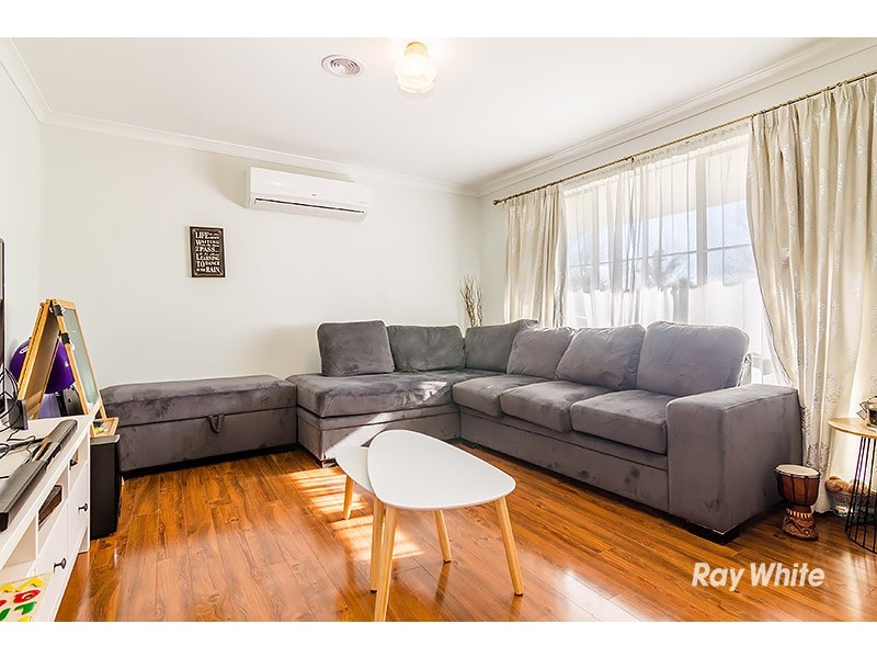 34 Bates Street, Cranbourne West VIC 3977