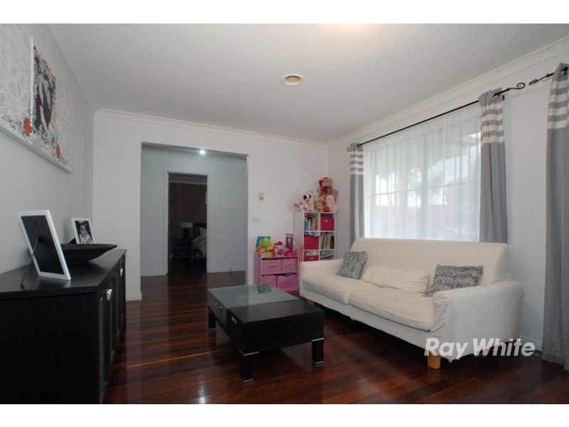 15 Bates Street, Cranbourne VIC 3977