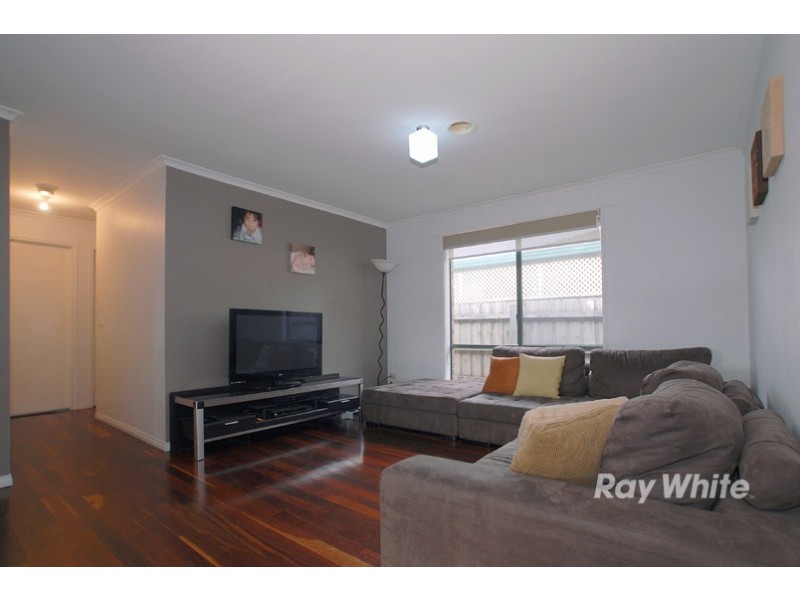 15 Bates Street, Cranbourne VIC 3977